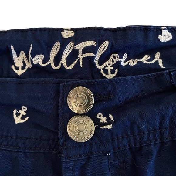 WALLFLOWER Junior"s size 3 navy blue nautical anchors sailboat theme shorts - Picture 9 of 10